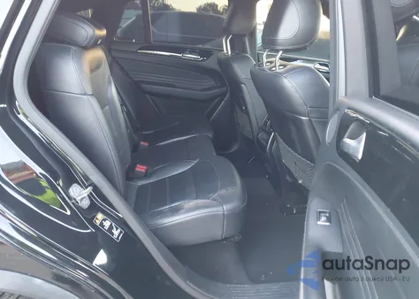 2019 Mercedes-Benz Amg Gle 43 Coupe 4Matic z USA, uszkodzony, nr VIN 4JGED6EB9KA155114